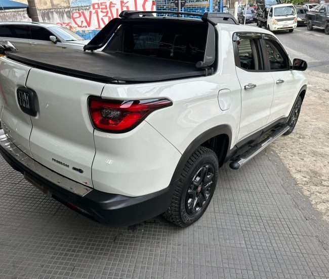 WhatsApp Image 2025-10-03 at 17.02.09 (1)