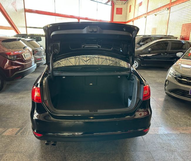 WhatsApp Image 2025-10-22 at 21.39.54 (3)